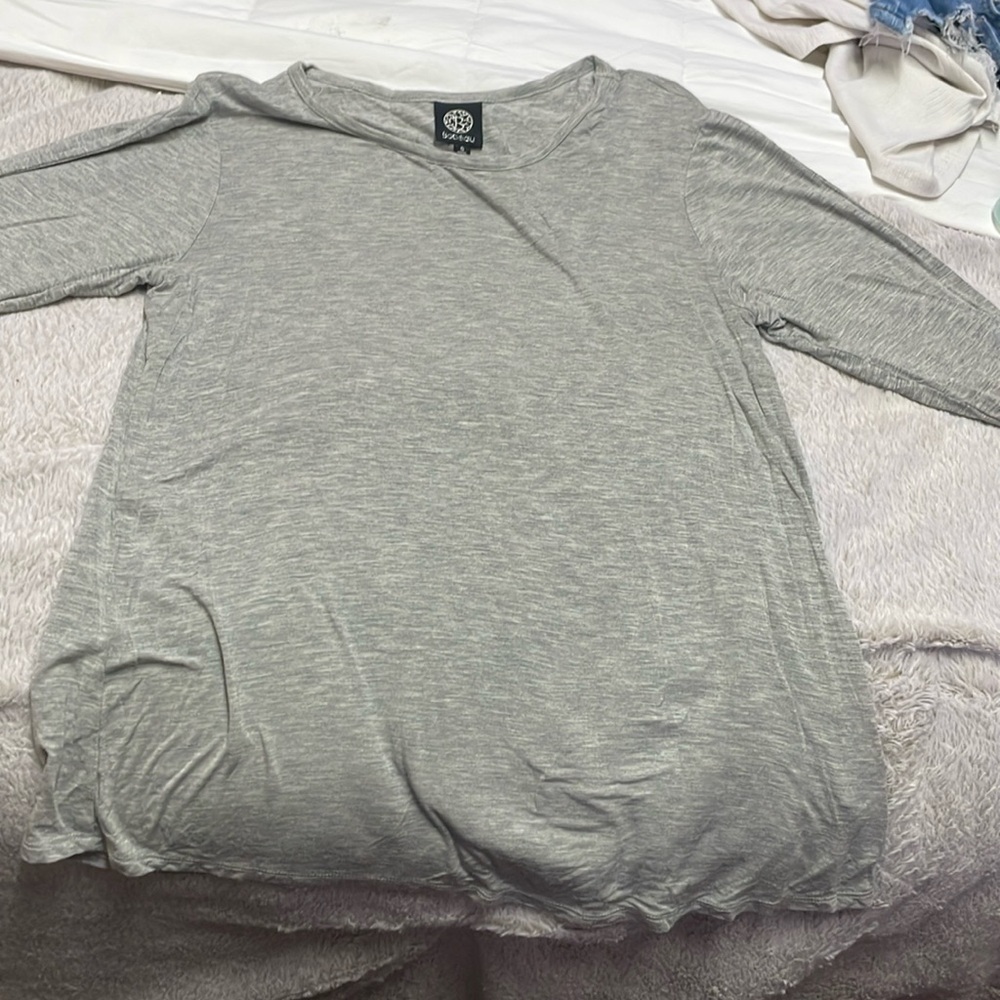 Women’s small casual top